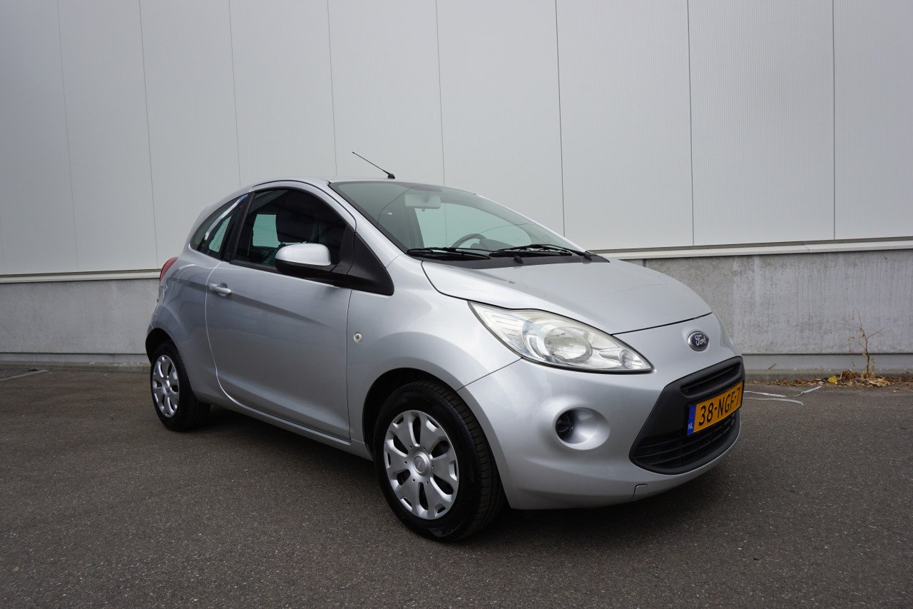 Ford Ka, 1.2 Cool&Sound - Airco / Elektr. ramen / NAP / Weinig KM!