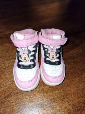 Minnie mouse schoentjes maat 20