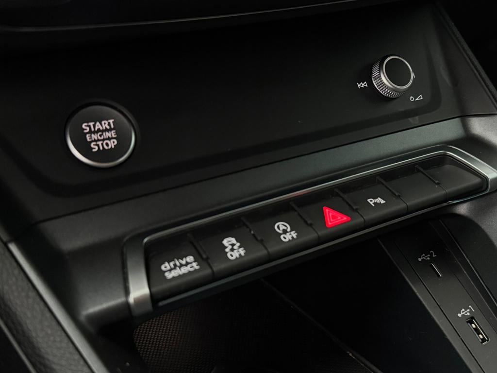 Audi Q3 sportback 45 tfsi quattro s-line * keyless * matrix led * adaptive 