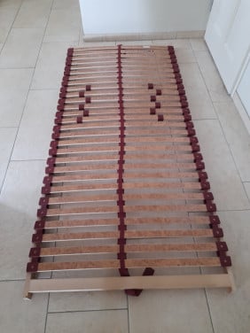Lattenbodem 90 x 200 (in goede staat )