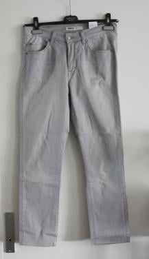 Licht grijze  broek maat 38