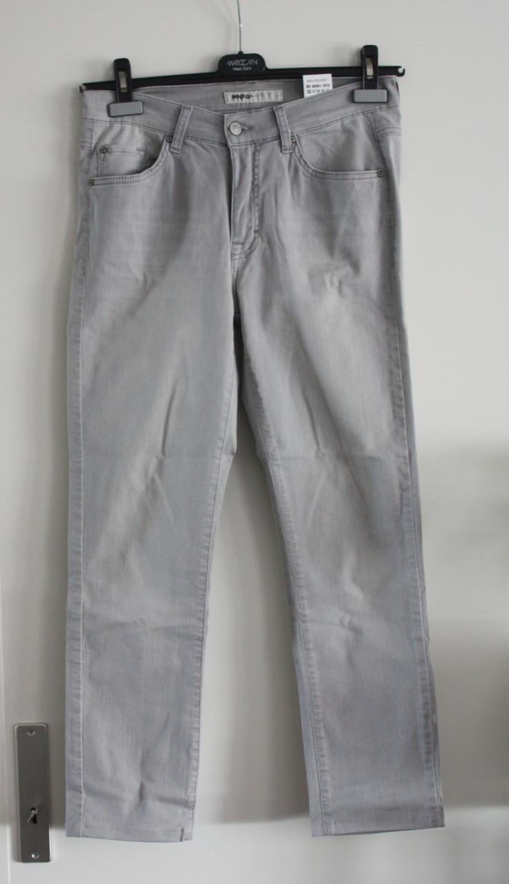 Licht grijze  broek maat 38