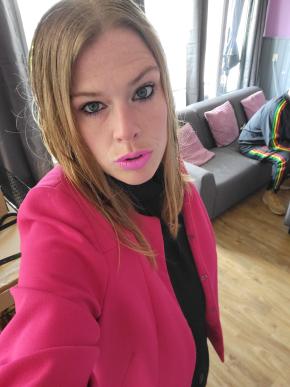 anneke24