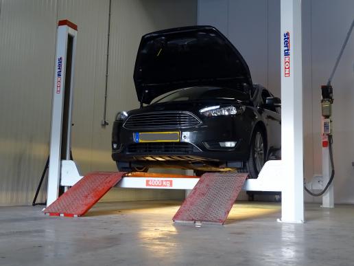 Van Burg Automotive.